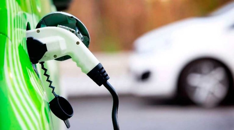 Aufladen von Elektroautos